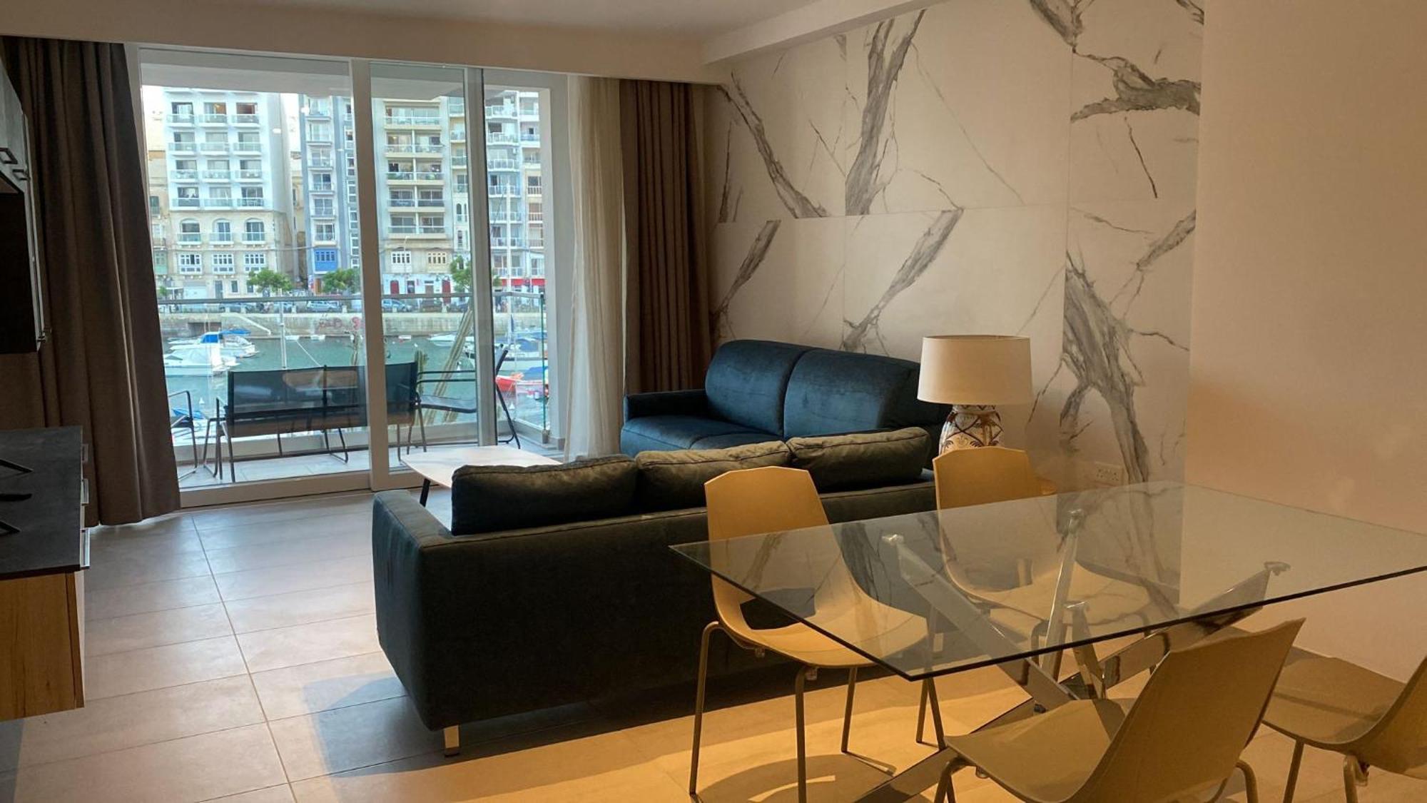 86 Spinola Bay Apartment Saint Julian's Екстериор снимка