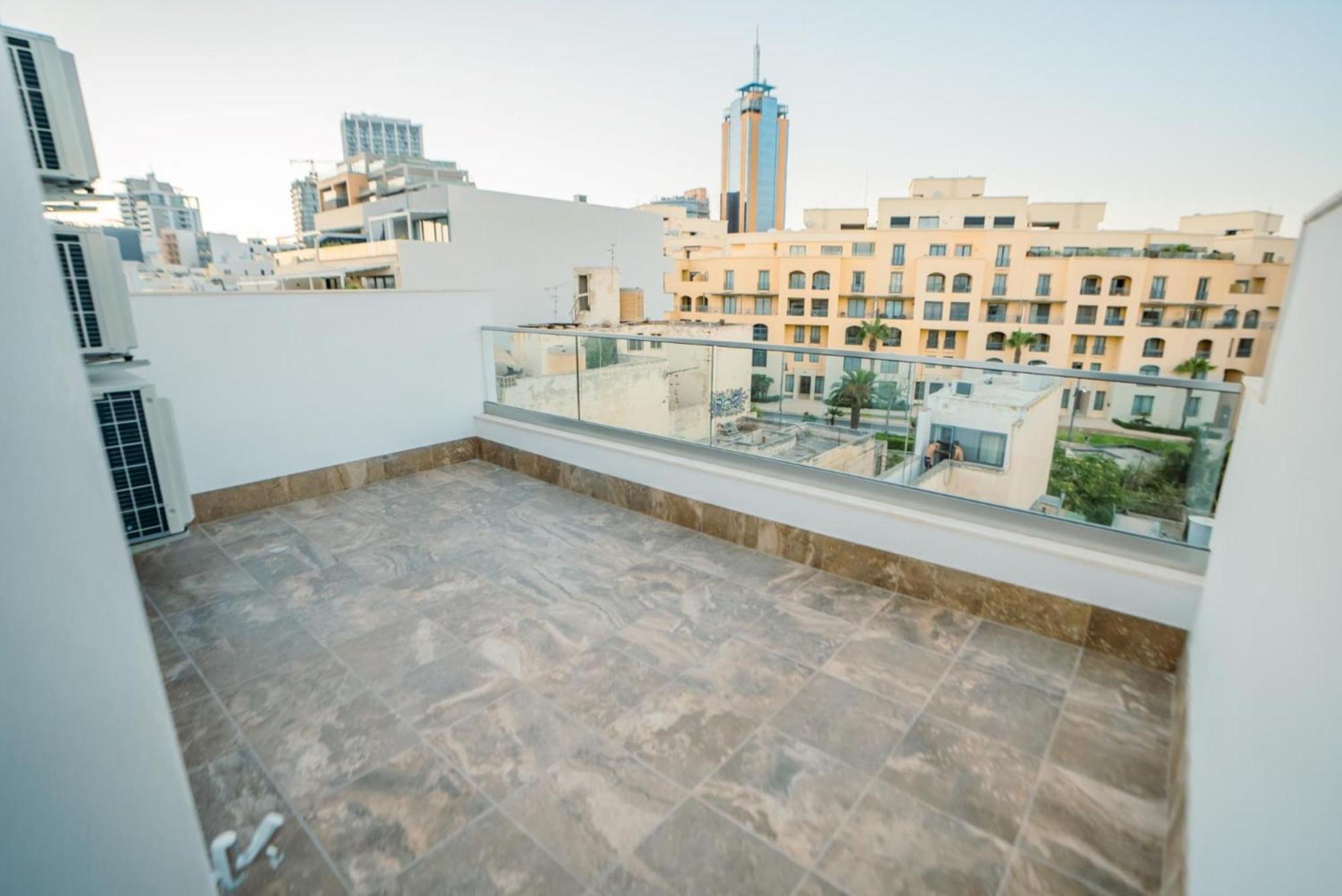 86 Spinola Bay Apartment Saint Julian's Екстериор снимка