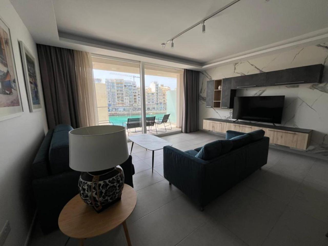 86 Spinola Bay Apartment Saint Julian's Екстериор снимка