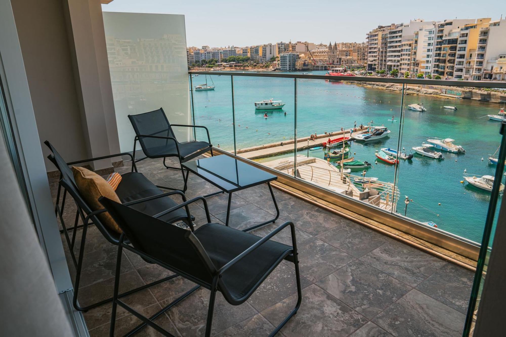86 Spinola Bay Apartment Saint Julian's Екстериор снимка
