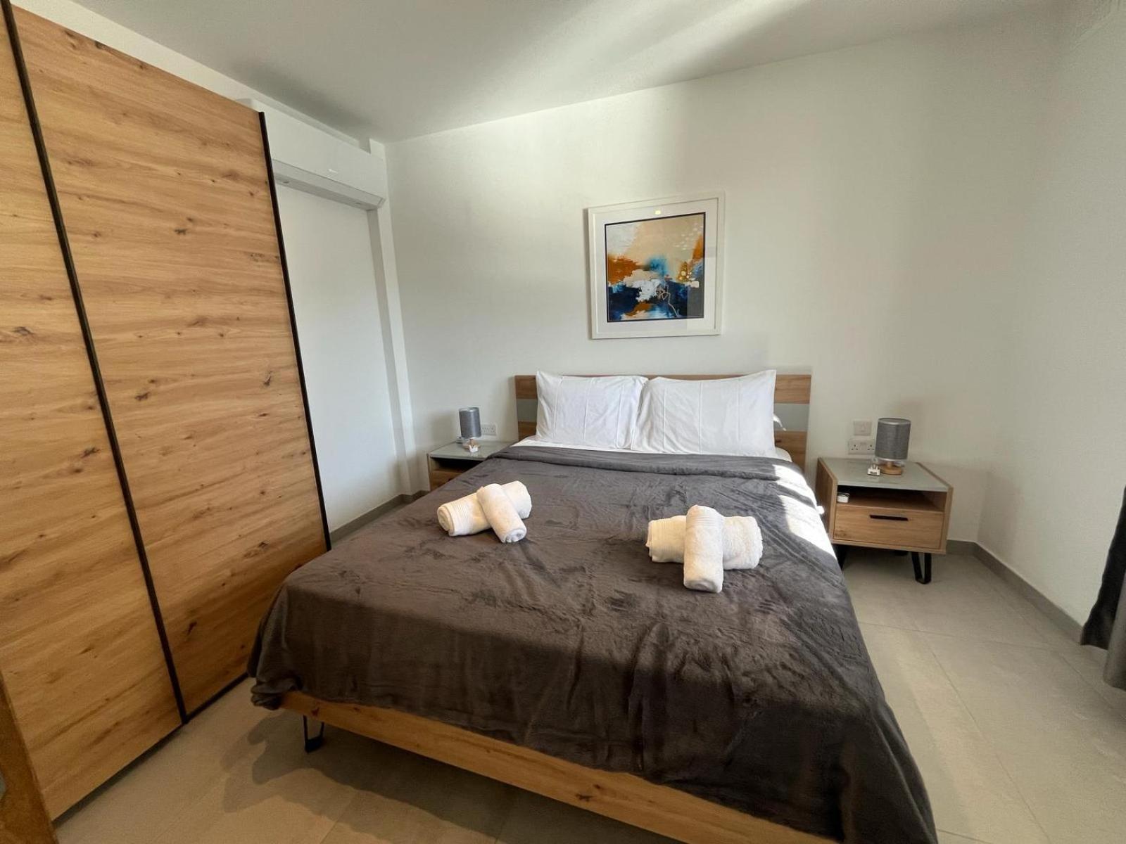 86 Spinola Bay Apartment Saint Julian's Стая снимка